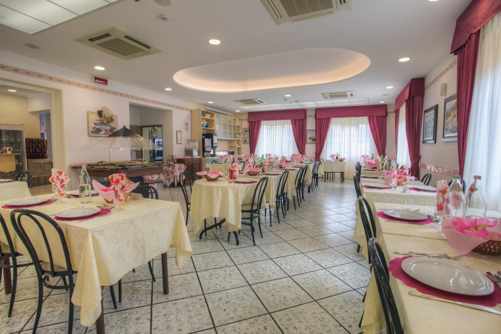 Villa Zavatta "B&B - Rooms & Apartments" เบลลาเรีย-อีเจอา มารีนา ภายนอก รูปภาพ