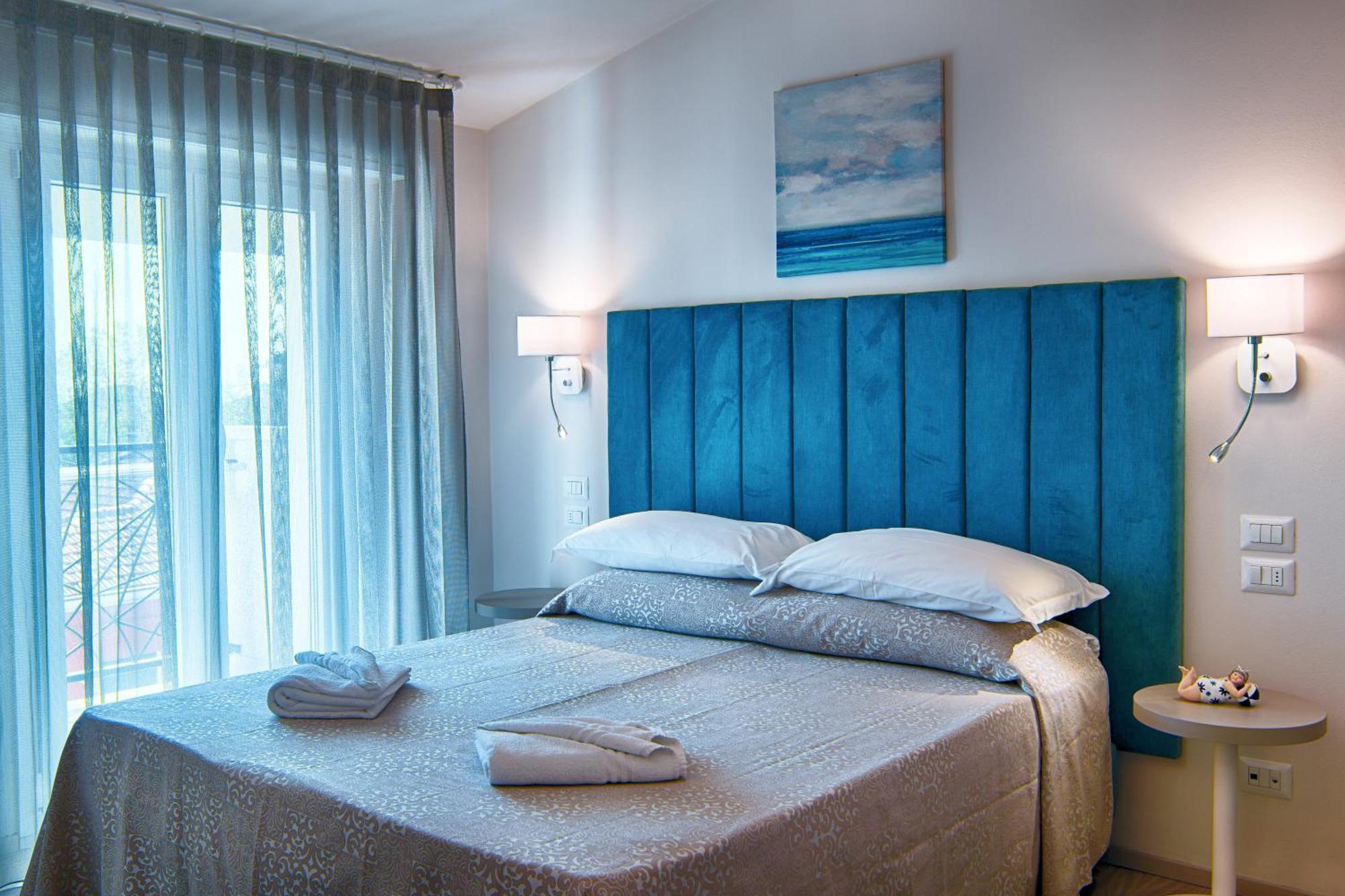 Villa Zavatta "B&B - Rooms & Apartments" เบลลาเรีย-อีเจอา มารีนา ภายนอก รูปภาพ