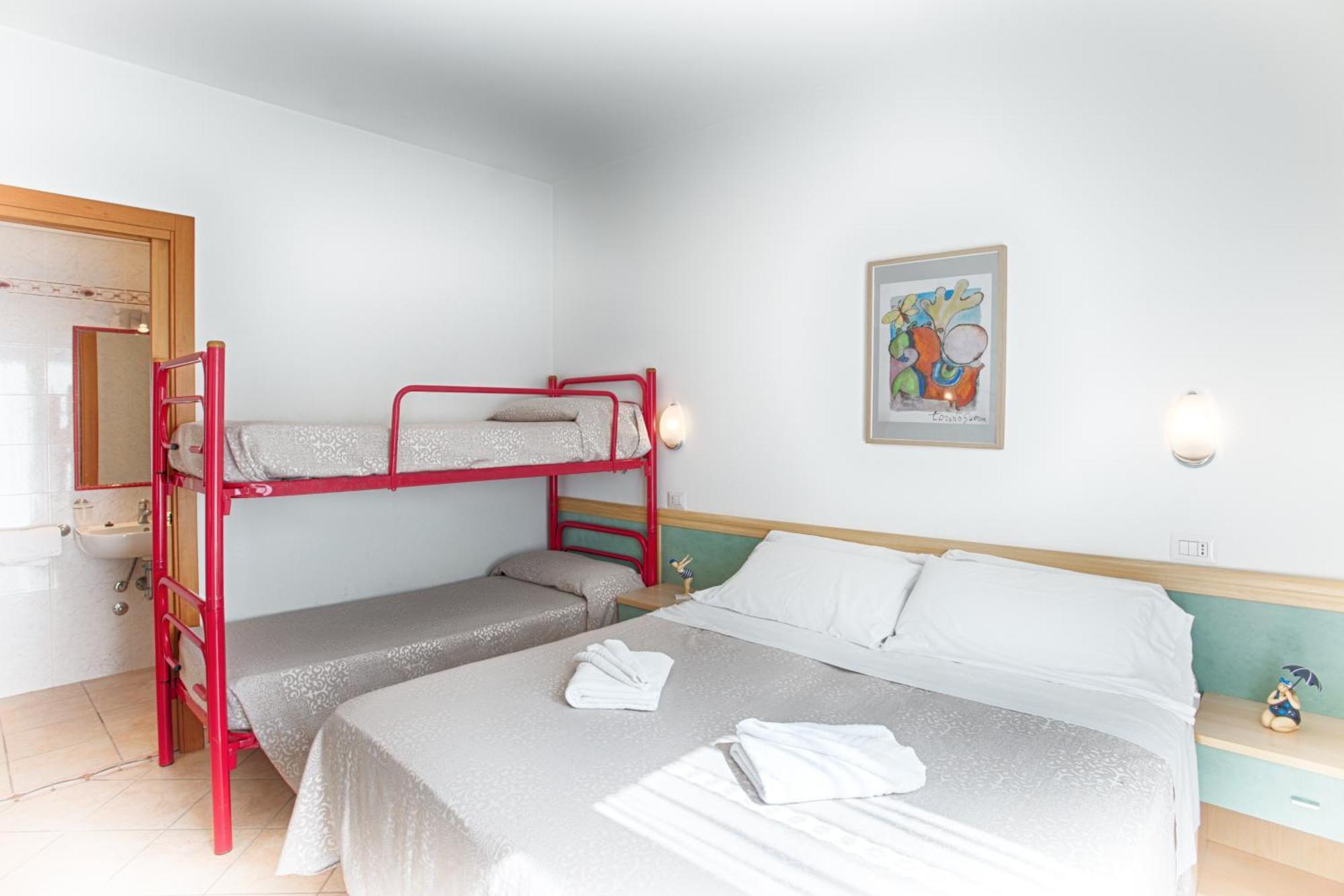 Villa Zavatta "B&B - Rooms & Apartments" เบลลาเรีย-อีเจอา มารีนา ภายนอก รูปภาพ